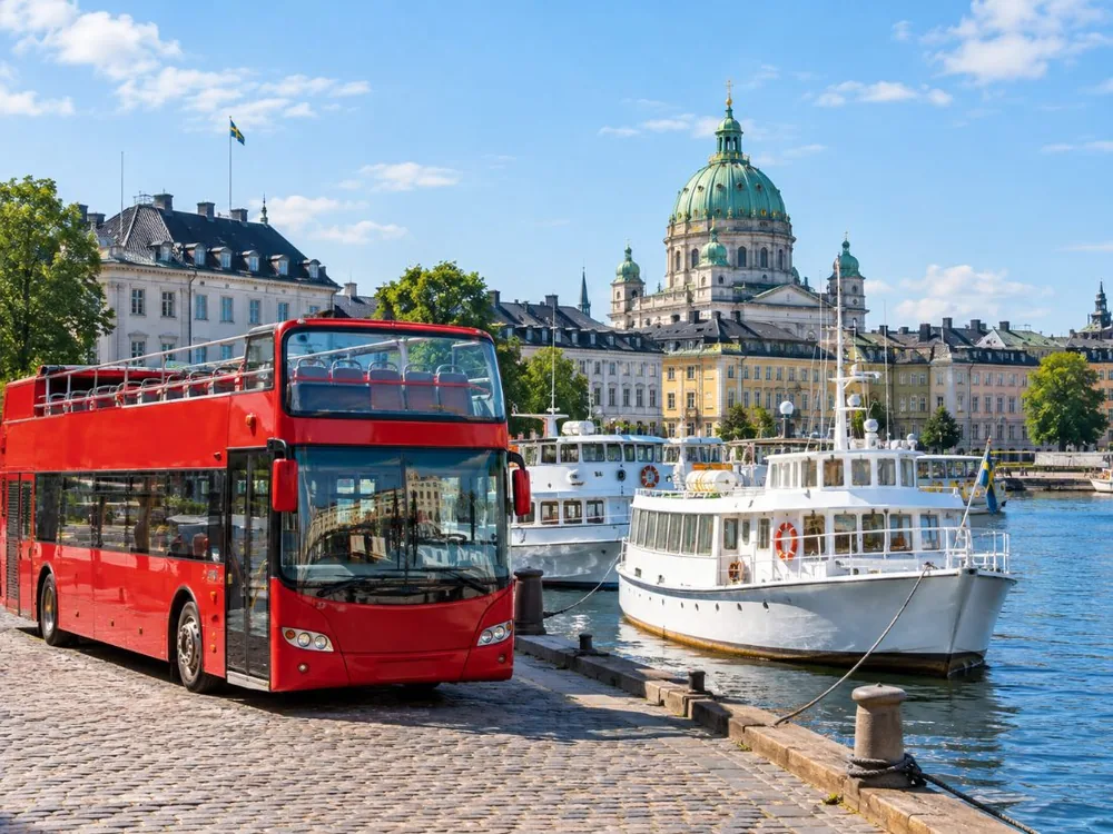 Helsinki: Hop-On Hop-Off Bus & Archipelago Cruise